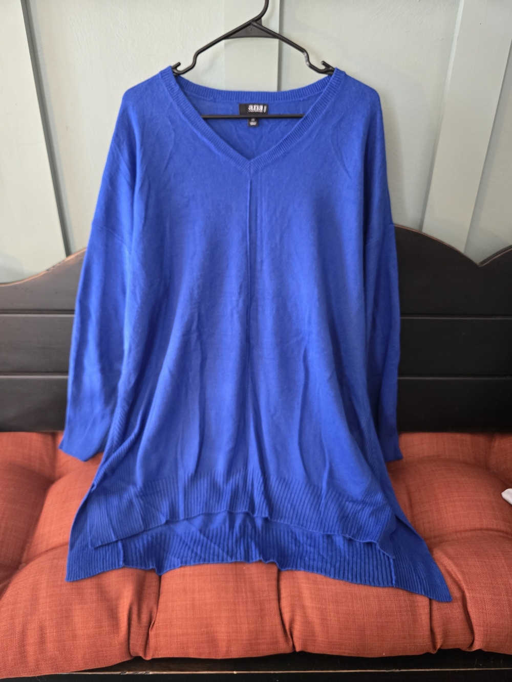 a.n.a Blue V-Neck Sweater Tunic Size 2X Like New